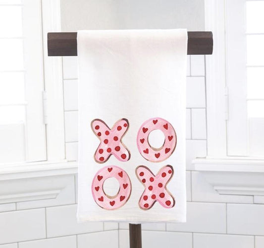 XO Hugs and Kisses Flour Sack Tea Towel - Hostess Gift - Housewarming Gift - Valentines Day